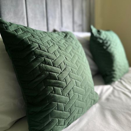 Great Offers On Long Stays!! Laluna Apartments 盖茨黑德 外观 照片