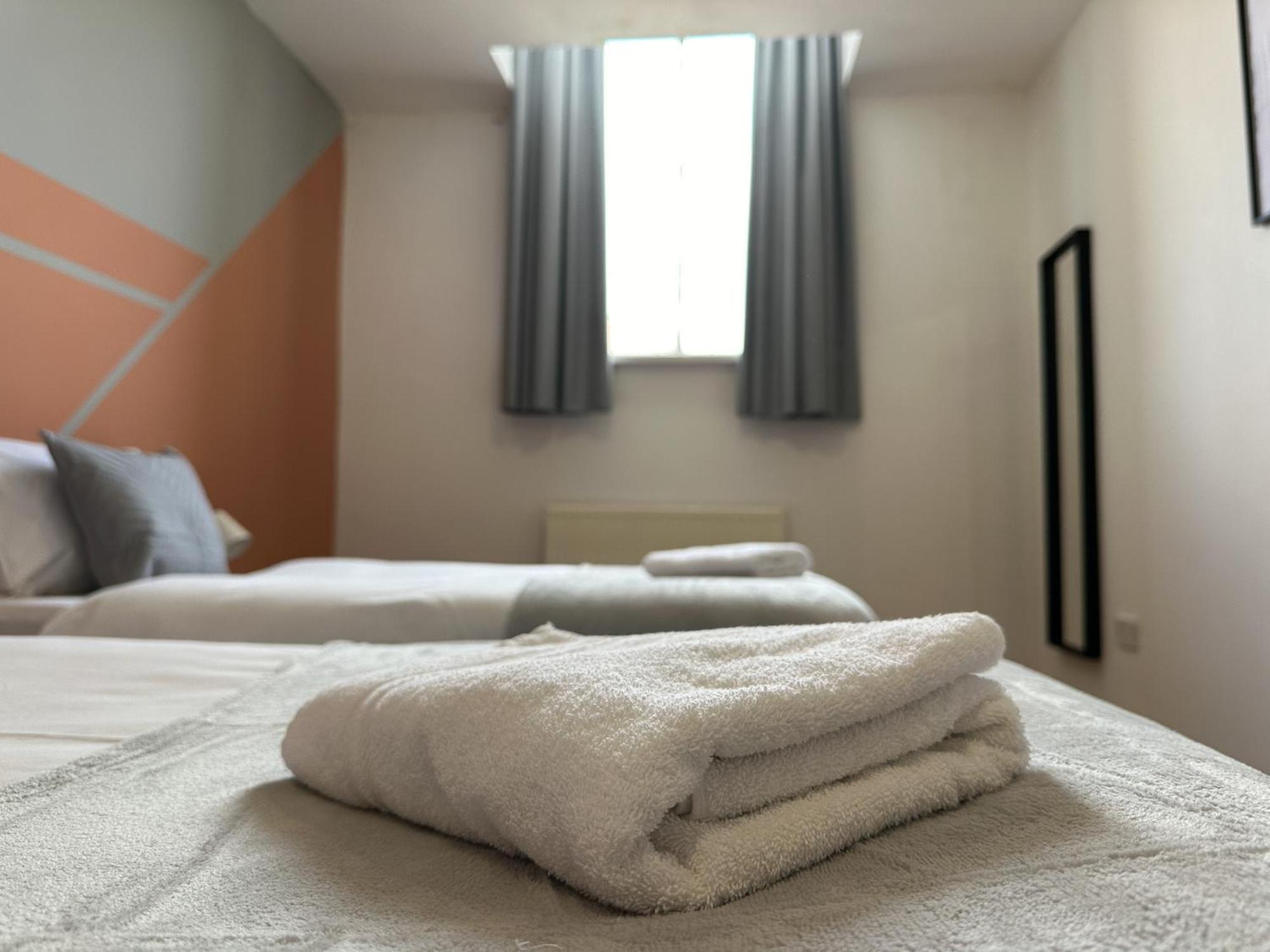 Great Offers On Long Stays!! Laluna Apartments 盖茨黑德 外观 照片